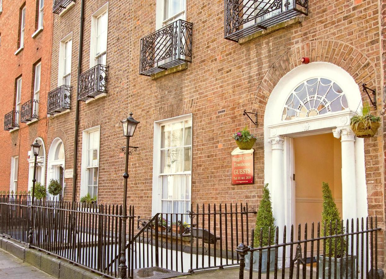Baggot Court Townhouse Hotel Дъблин Екстериор снимка